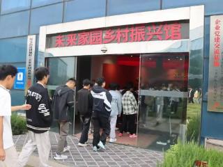 躬耕沃野！这所高校探索劳动实践育人新路径