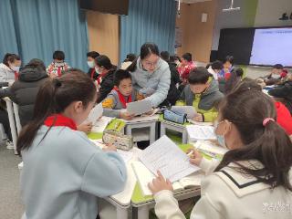 硕士生上讲台 江汉大学实验中学“大中小”育人一体化迈实步