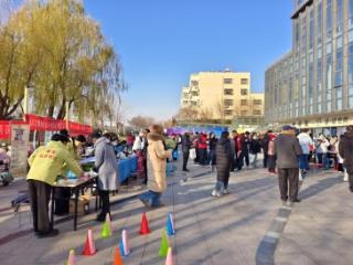 济南市莱芜区凤城街道：公益大集“内容丰” 邻里互动“乐融融”