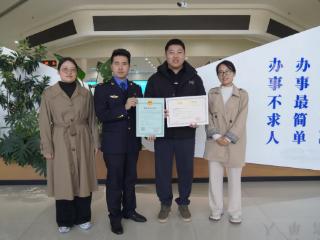 从“两头跑”到“一窗办”，这项改革让医疗审批“轻装上阵”