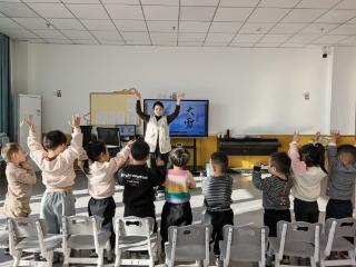 “童趣赏大雪，暖冬知民俗”——东营市利津县明集乡中心幼儿园大雪节气主题活动