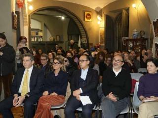 “外卖诗歌”架起中意文化桥梁 《下午三点》在罗马引共鸣