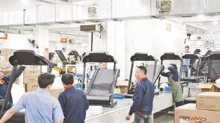 从“手搓”到“智造”厦门跑步机“跑”向全球