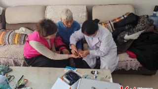 隆尧县开展“尧乡志愿红 点亮暖冬情”主题志愿服务活动