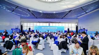 长春举办海外采购商贸易洽谈，助力医药产业高水平出海