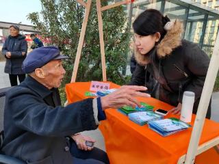 济南起步区开展2025年国家宪法日、宪法宣传周、法治宣传教育月集中宣传活动