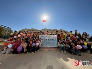 河北科技大学理学院“科技梦想实验室”开展校园科普行志愿服务系列活动