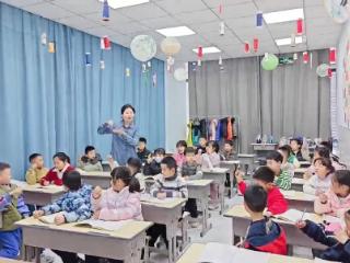 护苗绿书签|泰山区徐家楼街道新华社区开展“墨香伴书香 护苗助成长”公益课堂活动