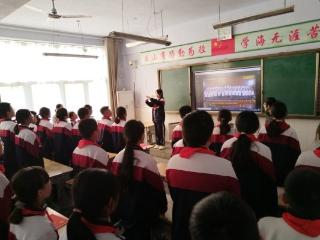 济南市莱芜区方下中心中学圆满举行“传唱红色经典 赓续精神血脉”红歌传唱活动