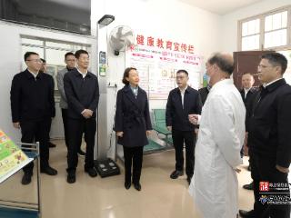 郭宁宁在永泰县坵演村协星村调研