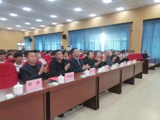 “传承精神血脉，筑牢青春信仰”——山东省济南古城中学新团员入团宣誓仪式圆满举行