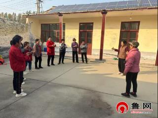 德州天衢新区抬头寺镇沟李村开展“快板话文明 文艺促新风”文化活动