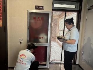 听民声纾解“停车难” 解民忧巧治“碰撞烦”——青岛市崂山区峰岭路社区党委践行“我为群众办实事”