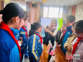 石家庄市自强小学开展“非遗代表性项目——传统服饰手工技艺”进校园活动