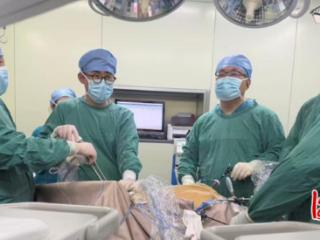 唐山市人民医院胸外二科成功完成“充气式纵隔镜同步腹腔镜食管癌根治术”