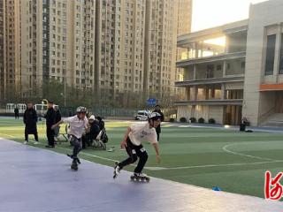 石家庄金石中学刘笑源同学夺得市冰雪运动会轮滑比赛400米、800米双冠军