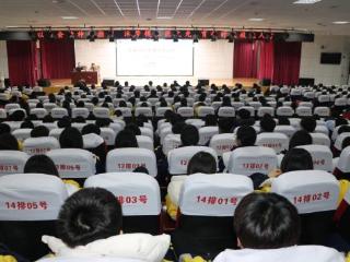 劳模精神引航 全会精神铸魂 全国劳动模范钟国栋走进菏泽技师学院宣讲二十届四中全会精神