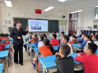 淄博市博山区中心路小学：与法“童”行 守护成长