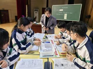 兰山区七年级生物教学研讨会暨名师工作室课例研讨活动在临沂第十七中学成功举办