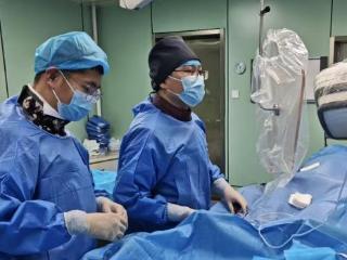 菏泽市牡丹人民医院外周介入、血管外科高效救治下肢动脉栓塞老年患者