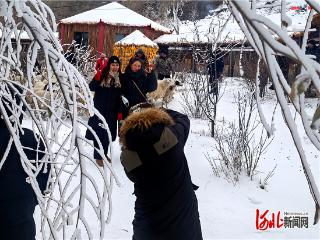 记者走基层｜坝上“北极村” 冬游热力足