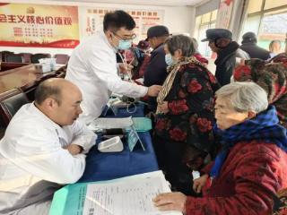 济南市莱芜区寨里镇韩王许村开展“健康义诊进乡村”活动