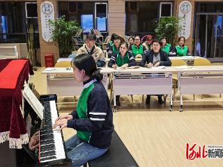 石家庄长安区第十二幼儿园举行教师弹唱比赛
