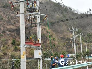 南方电网望谟供电局：实施“两消除”攻坚 赋能电网可靠运行