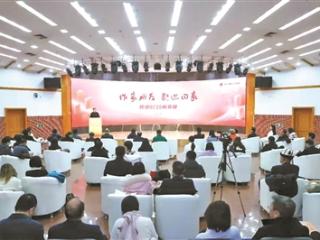 “把更多的时代故事写出来讲出去”