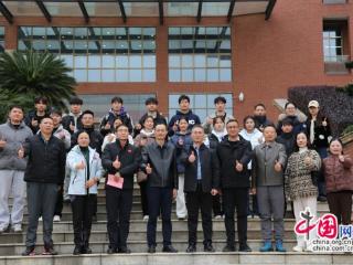 湖南企业爱心润桃李 赋能当地大学人才培育