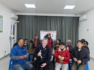 花开茉莉 与宁共赏丨指尖传承非遗 香包串起邻里情