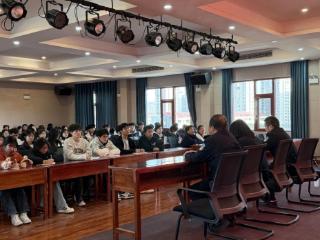 上饶市广丰区康桥中学联合丰溪派出所开展专题讲座