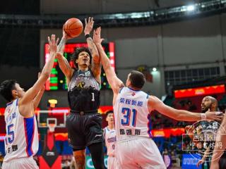 威尔逊22+14摩尔23分 吉林主场擒天津获赛季首胜