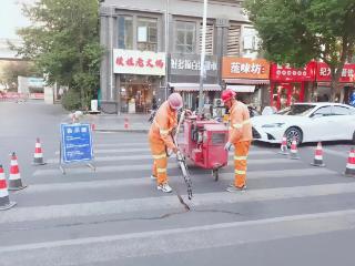 江宁养护中心开展专项灌缝作业