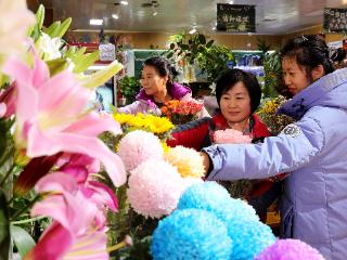 迎新年 鲜花热销