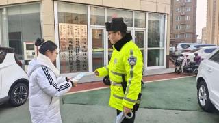 【社会主义核心价值观“五个融入”】济南市莱芜区凤城街道珍珠花园社区：规范停车秩序 共建文明交通