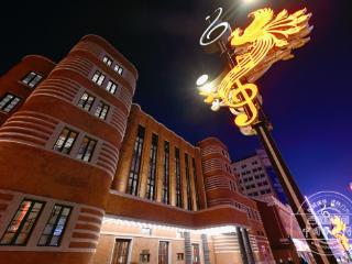 吉镜头｜温柔雪夜，吉林省音乐厅，一节暖黄的乐章