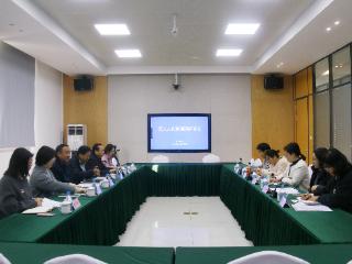 黄桥街道：召开区人大代表调研座谈会