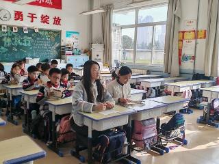 临沂金盾小学开展语文学科素养展示之古诗大王挑战赛