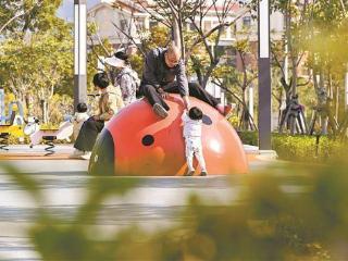 集美区第十三届人民代表大会第六次会议开幕