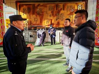 临沂第四实验小学组织开展校园防暴恐演练暨安全最小应急单元培训活动