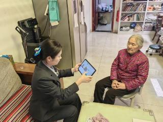 农行岱岳营业部：温情上门解民忧 敬老惠民暖人心