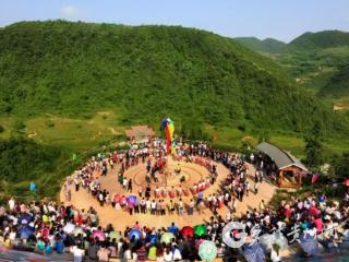 习水县桑木镇：荷韵苗乡美 桑梓幸福长