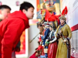 阜阳：非遗作品集体亮相校园