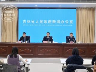 助力文旅！吉林边检总站客流高峰增加口岸“临开通道”