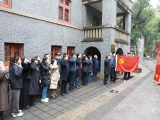 追寻红色足迹 共促党建赋能