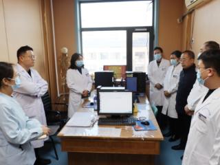 精准赋能临床 提升服务质效——德州市第七人民医院党委副书记、院长庄霞带队开展行政查房工作