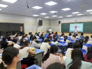 导图织书脉 文心蕴雅堂――上饶市广信区第八小学开展整本书阅读思维导图现场赛活动