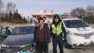 为吃鱼高速公路超车道逆行300余米 驾驶人驾驶证记满12分_060504_10