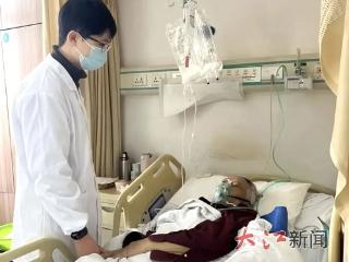 深夜三敲门 救回老人命（图）